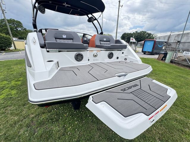 2027 Scarab 210 LX Wake - 11