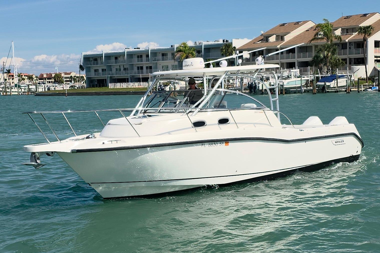 2007 Boston Whaler 305 Conquest