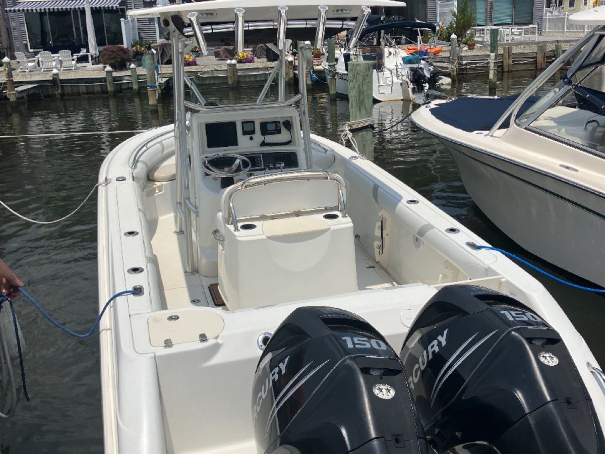 2008 Boston Whaler 240 Outrage - 4