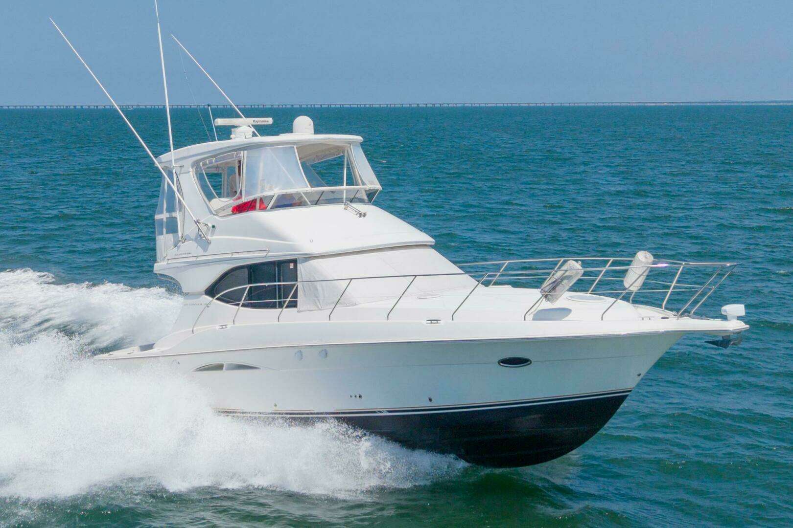 2007 Silverton 38 Convertible - Image 4