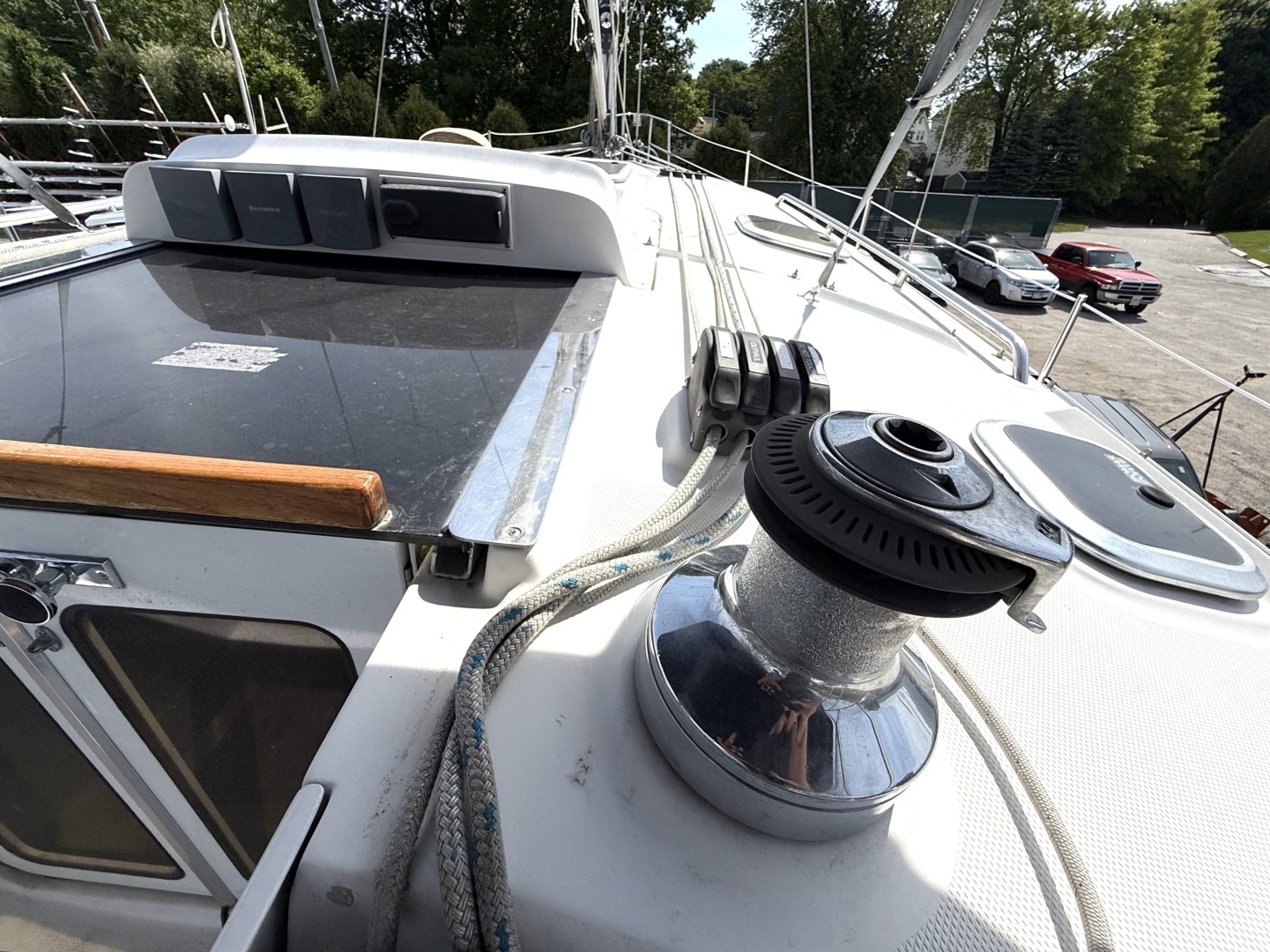2005 Hunter — - Image 24
