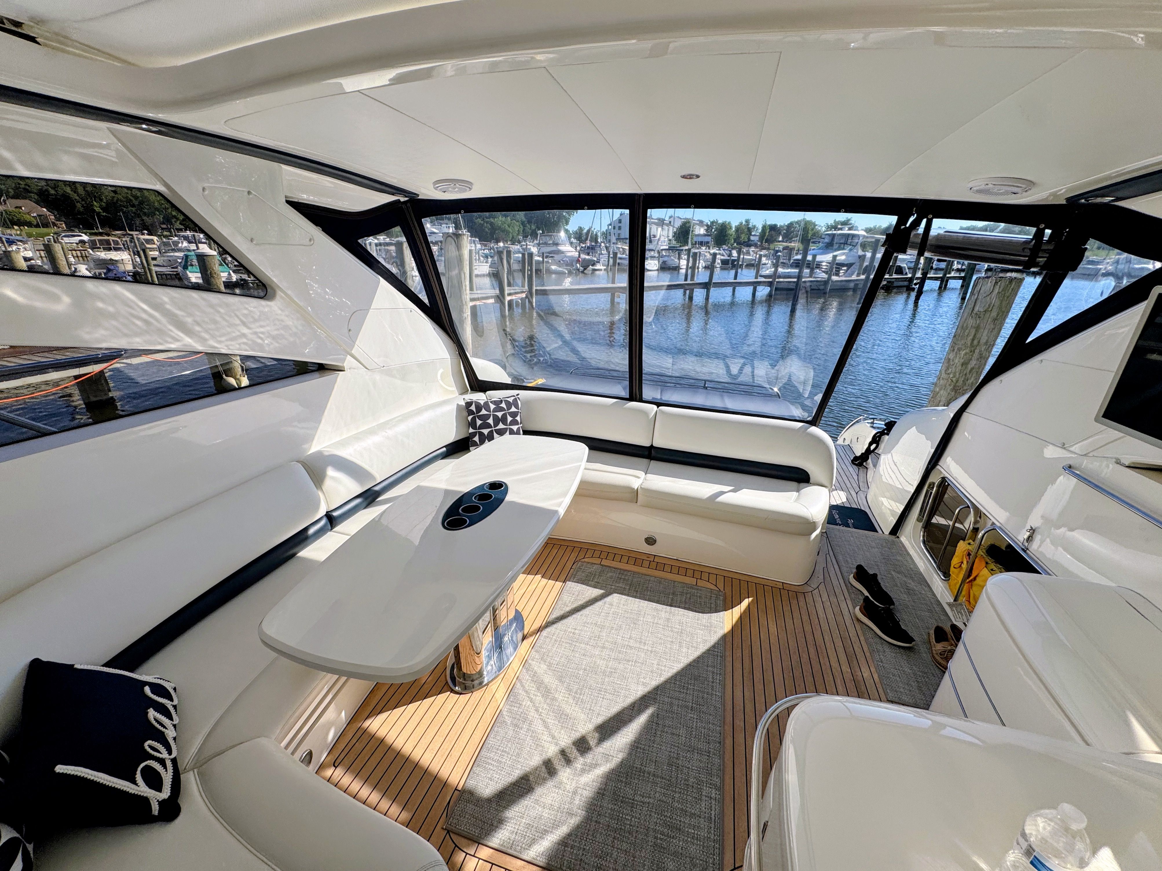 2004 Viking Princess V58 - 20