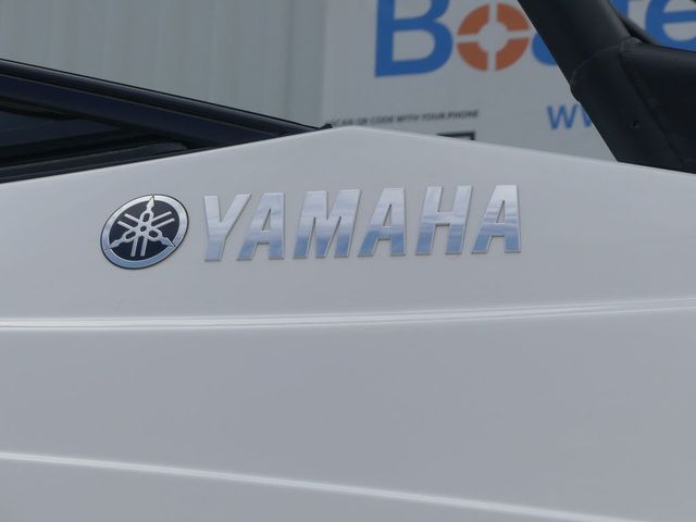 2019 Yamaha Boats AR240 - 11