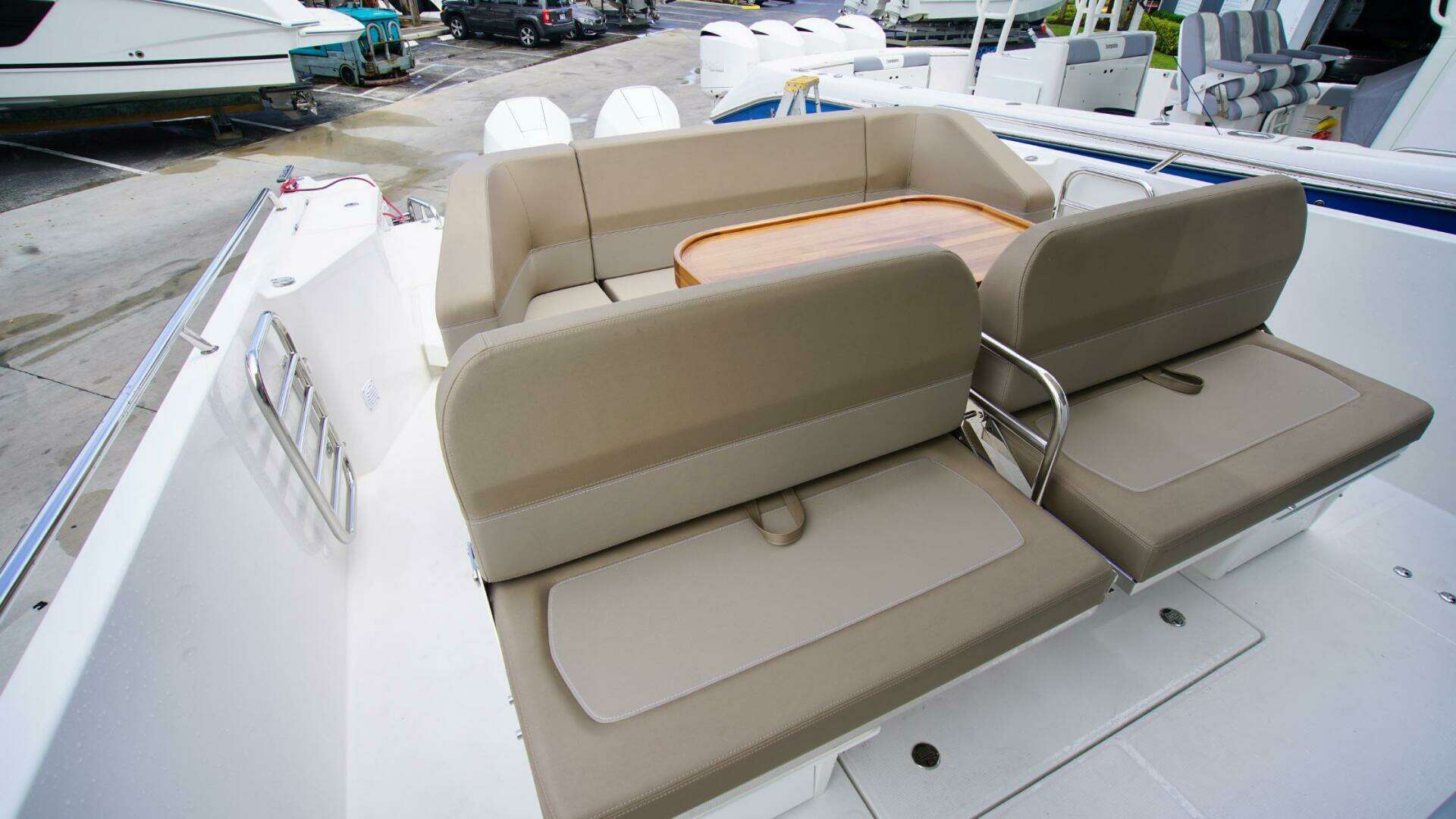 2024 Nimbus Tender 11 - Image 13