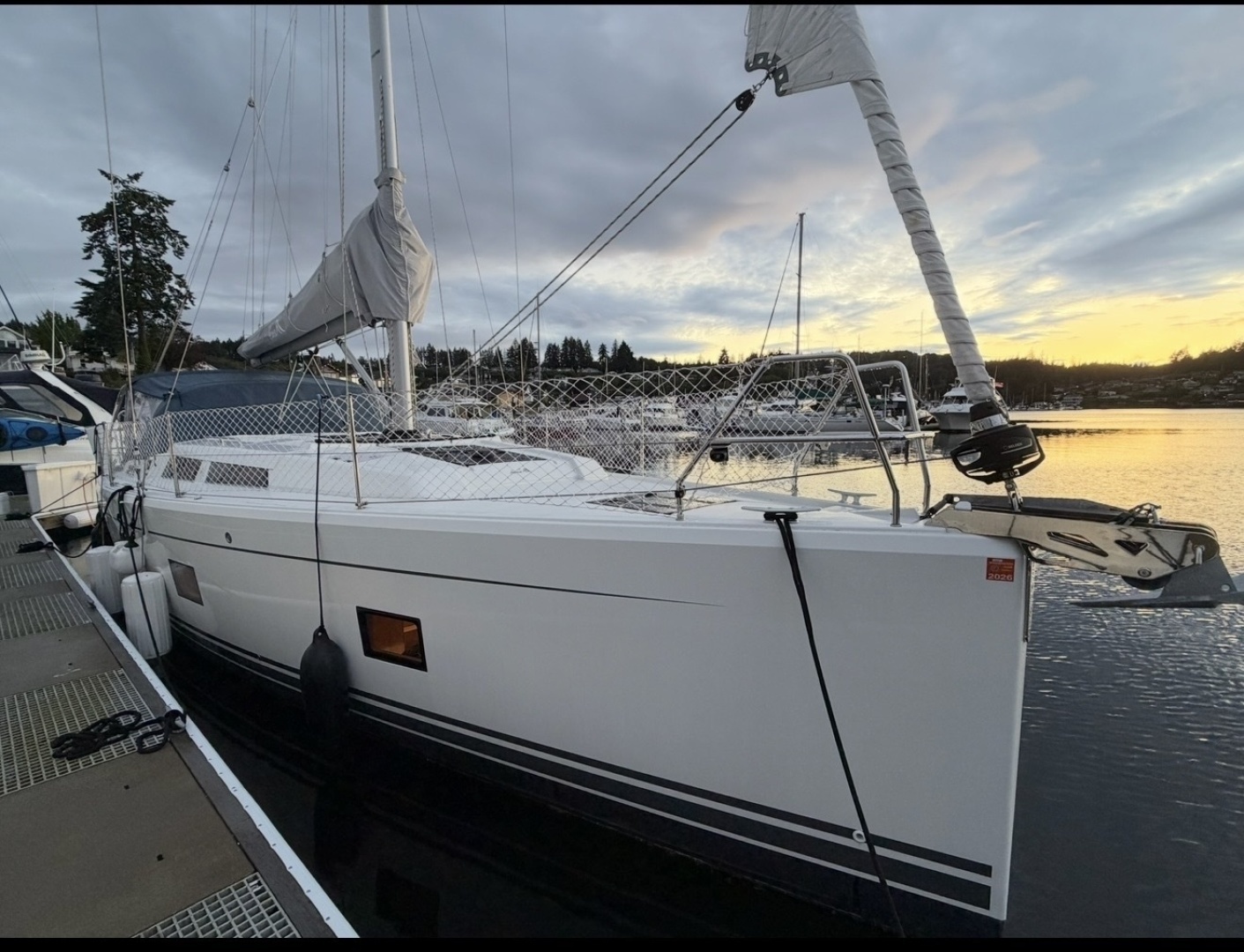 2022 Hanse 418 - Image 4