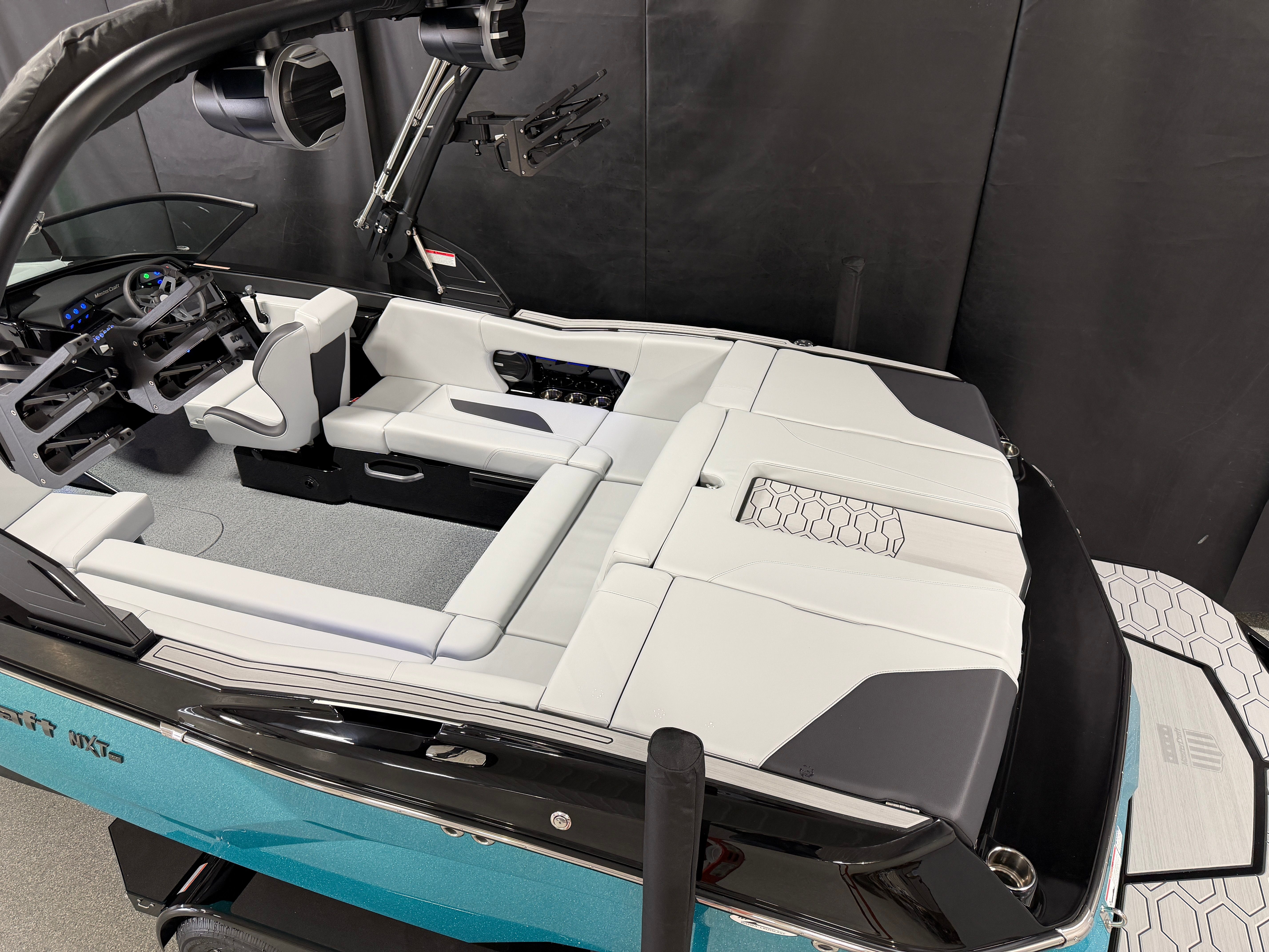2026 MasterCraft NXT22 - 8