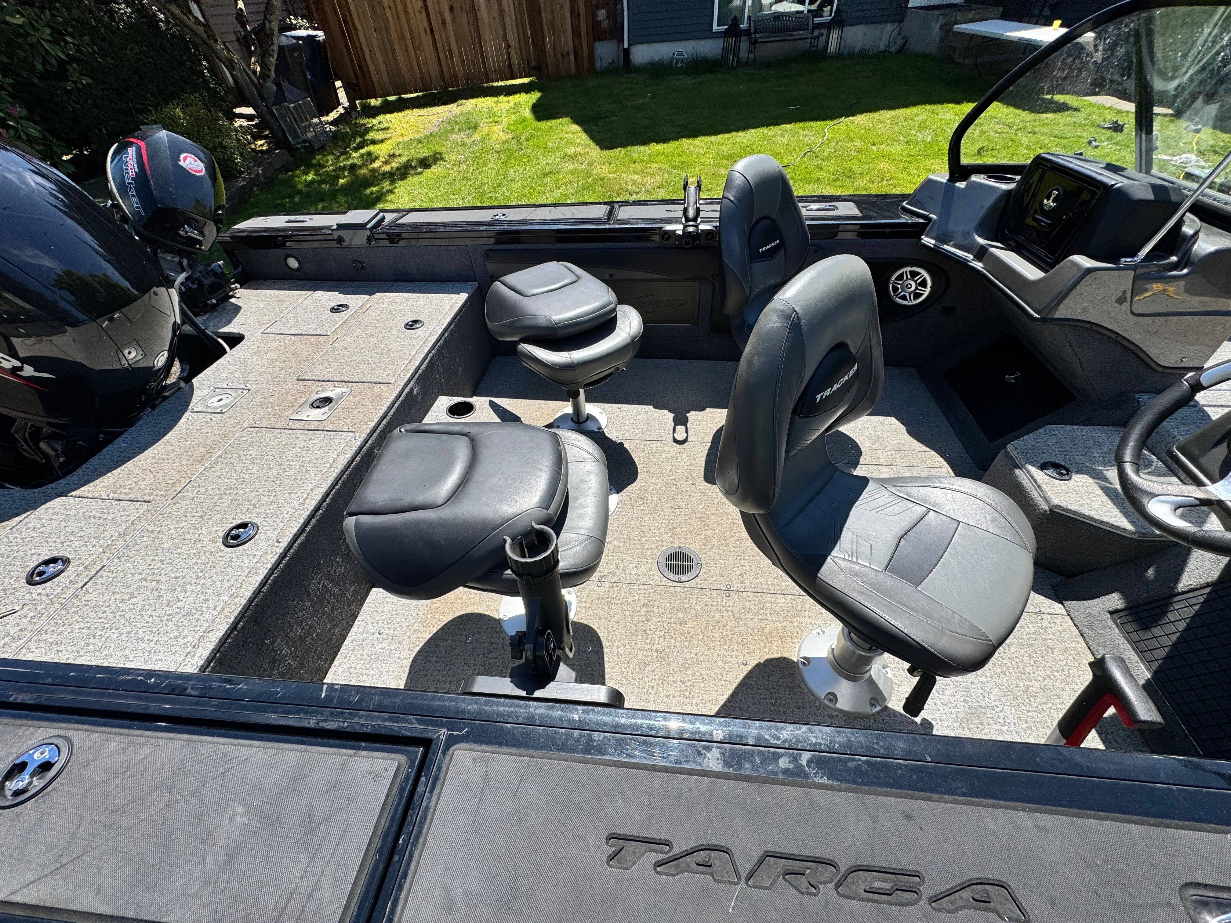 2020 Bass Tracker Targa V 19 - 4