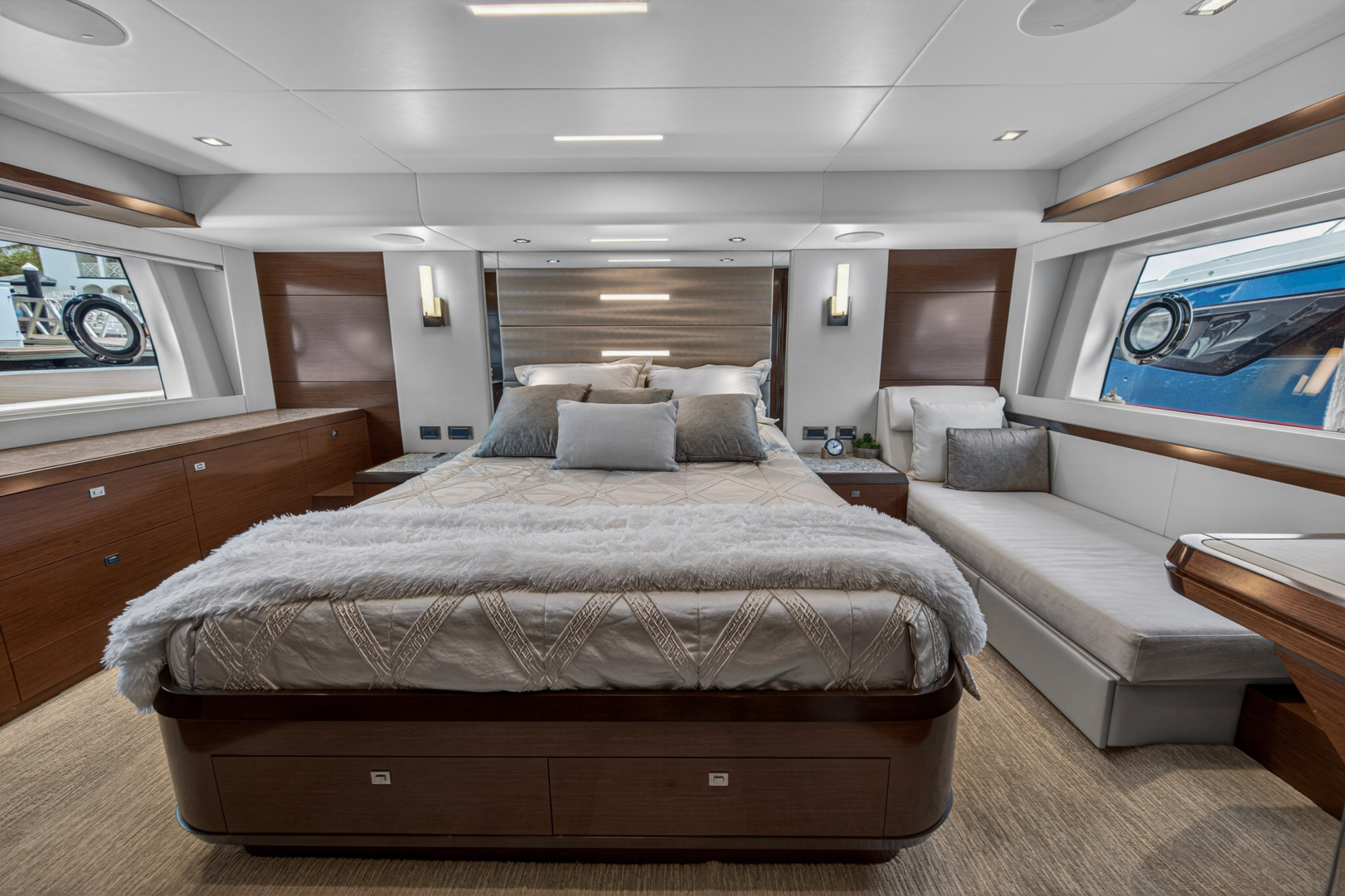 2021 Ocean Alexander 70E - Image 62