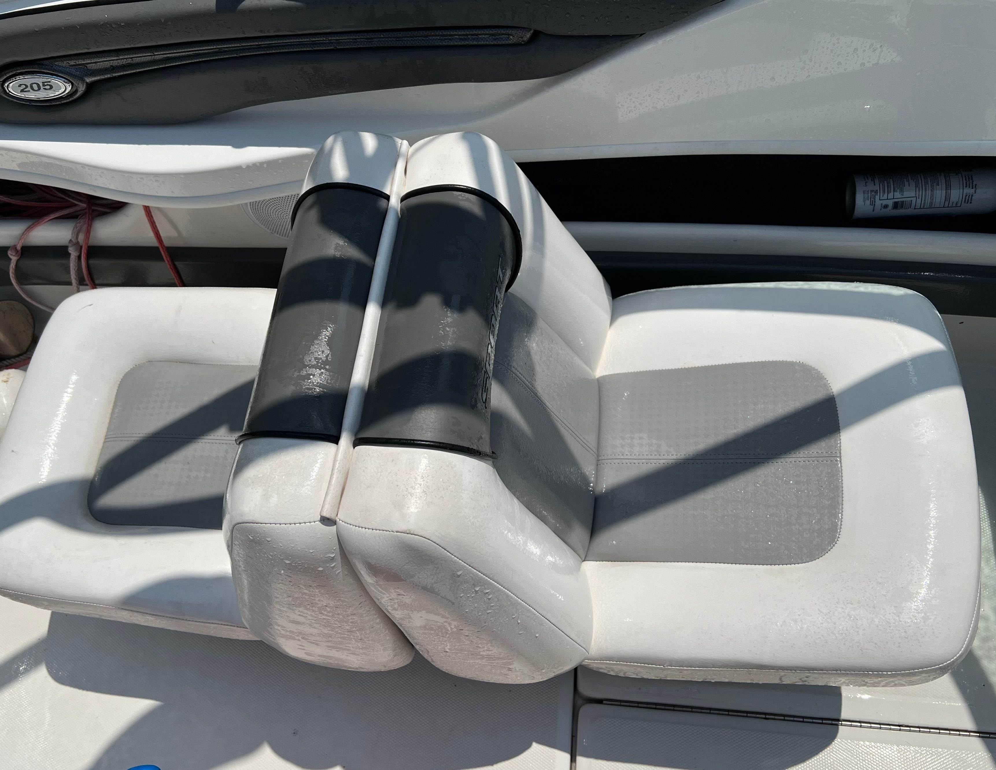 2011 Sea Ray 205 Sport - 9