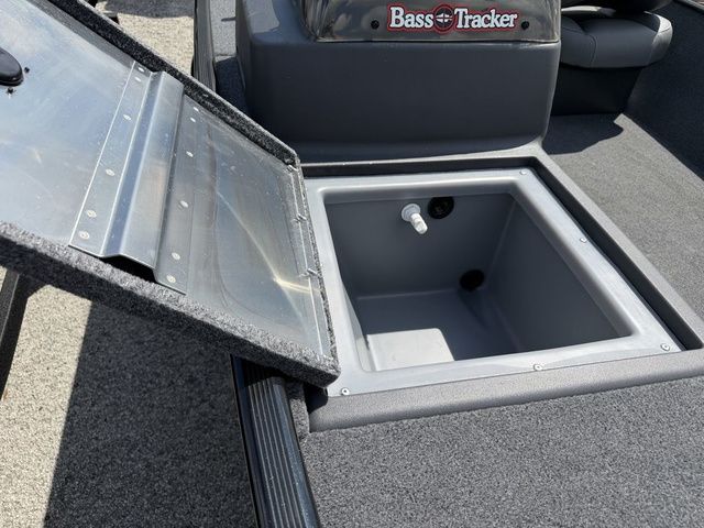 2026 Tracker Bass Tracker Classic XL - 17