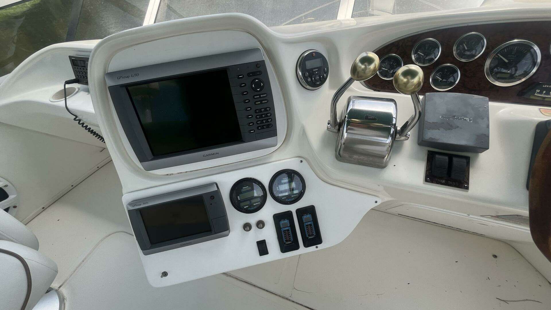 2000 Sea Ray 380 Aft Cabin - 14