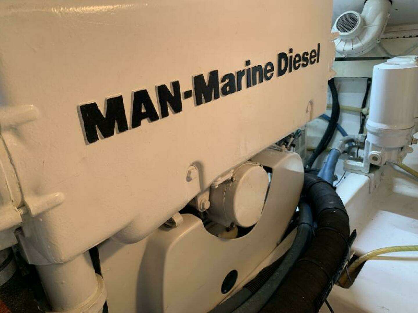 2000 Viking 50 Convertible Sportfish - Image 50