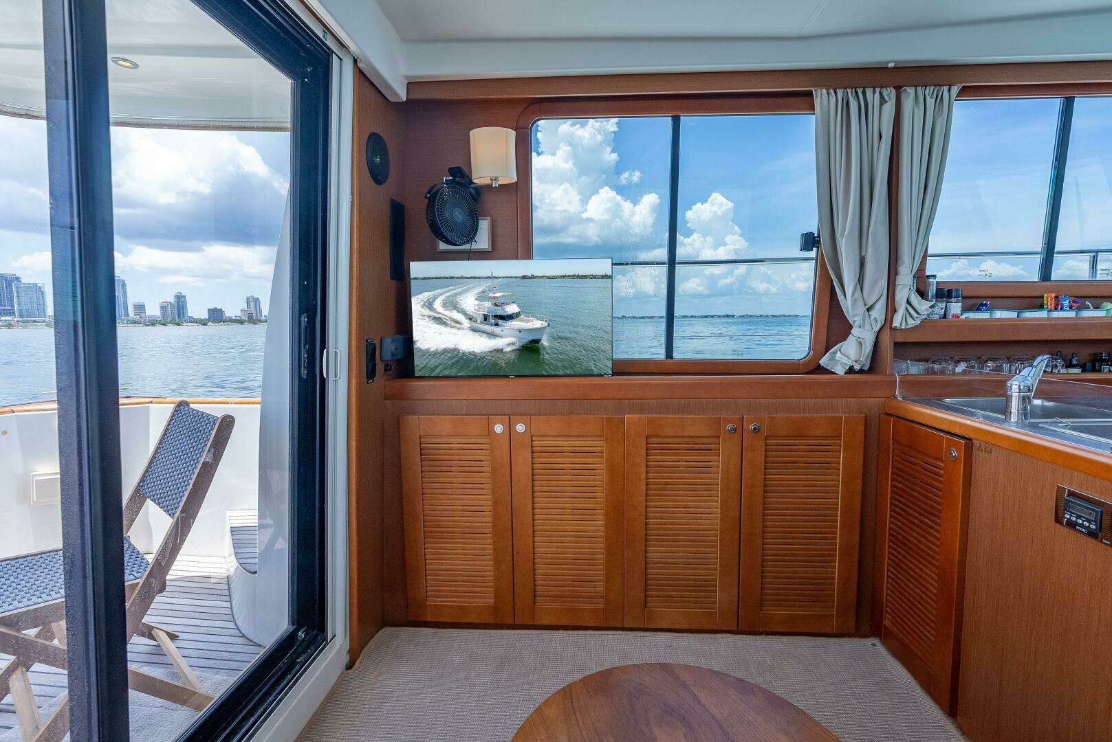 2015 Beneteau Swift Trawler 34 - Image 44