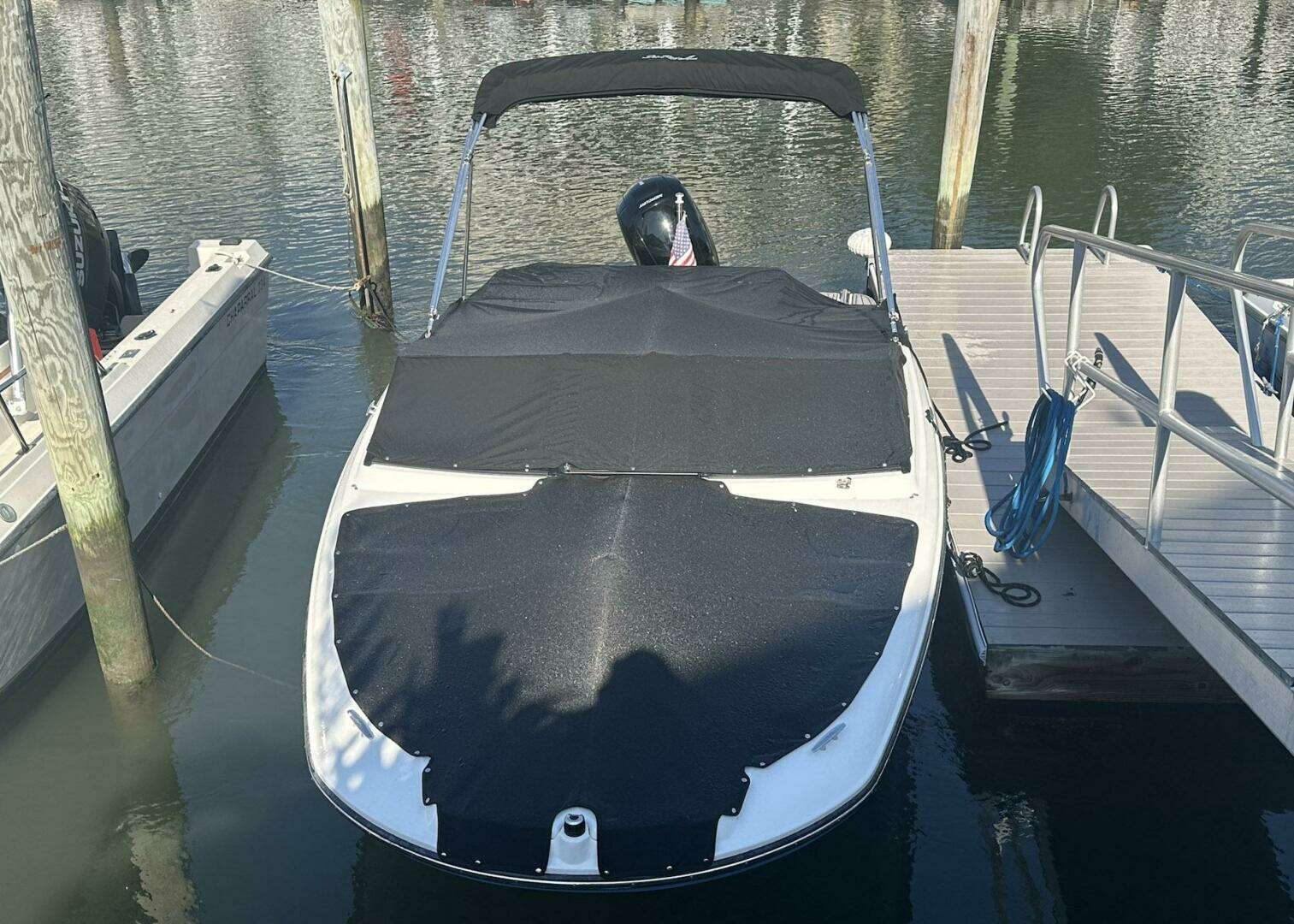 2023 Sea Ray 190 OB SPX - Image 12