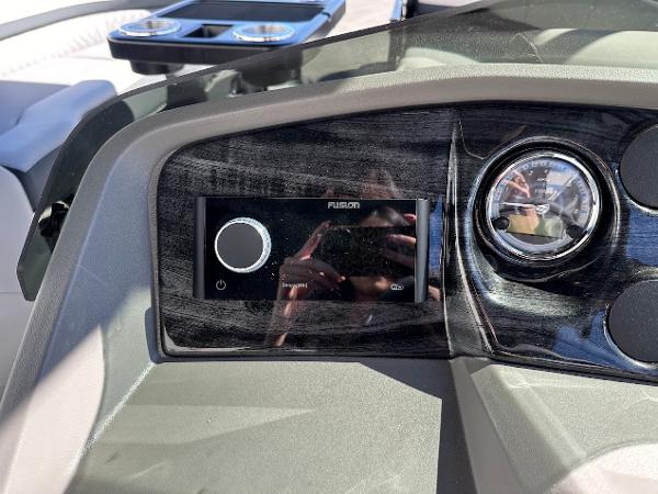 Dashboard of 2025 Tahoe Pontoon 2585 LTZ Entertainer with Fusion stereo system.