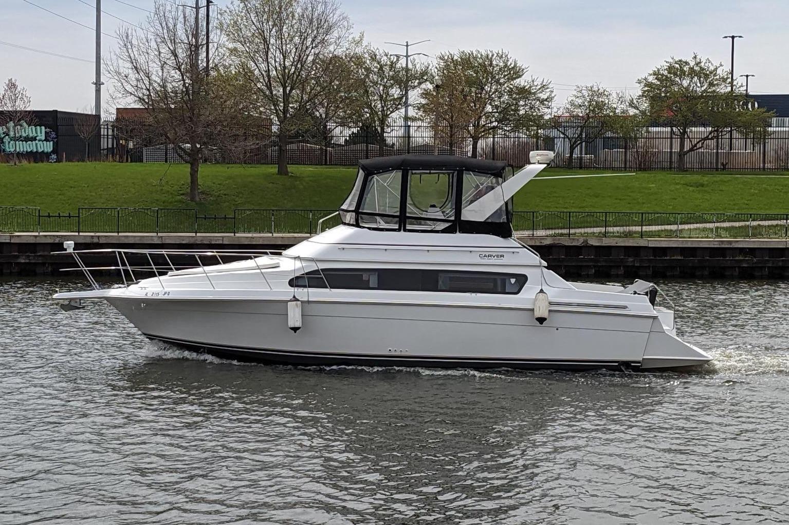 2002 Carver 380 Santego
