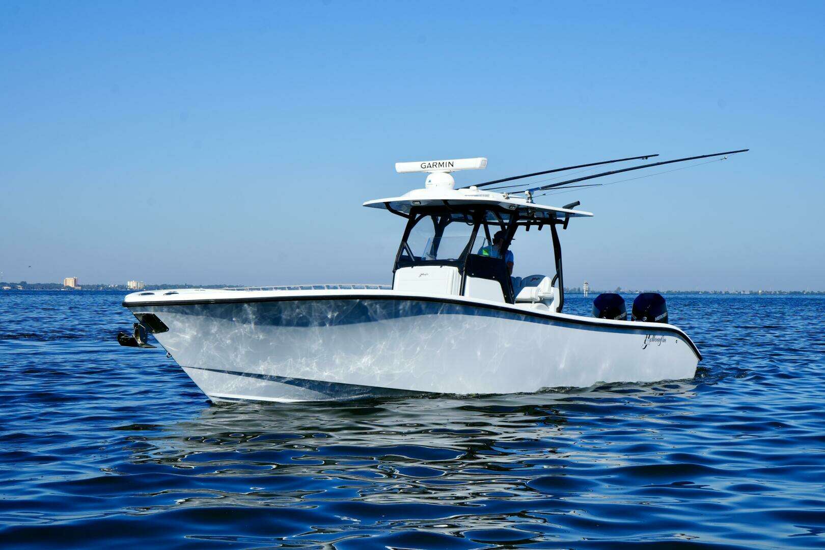 2023 Yellowfin 32 Offshore - Image 10