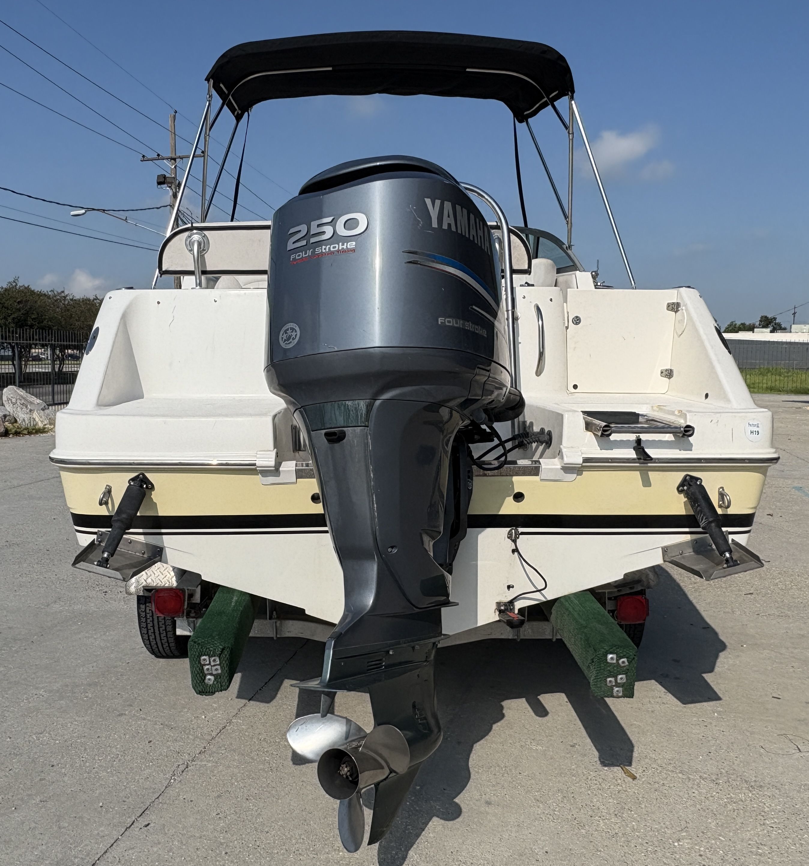 2006 Robalo R227 Dual Console - 3