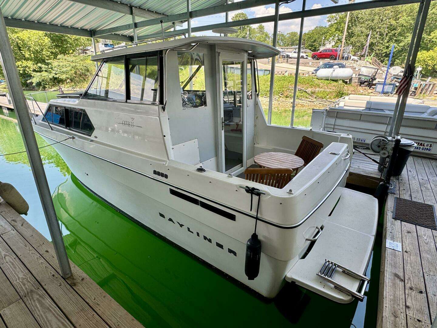 1997 Bayliner 2859 Ciera Express - Image 115