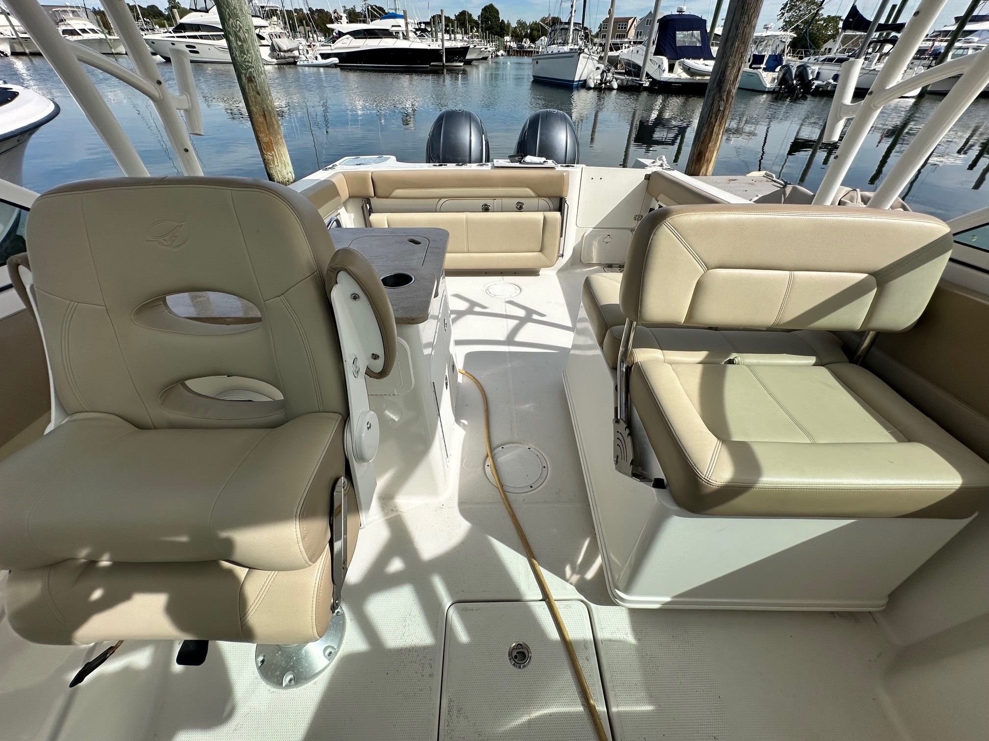 2018 Sailfish 275 DC - 27