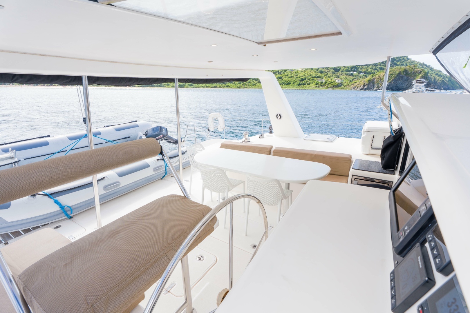 2011 Voyage Yachts 520 - Image 20
