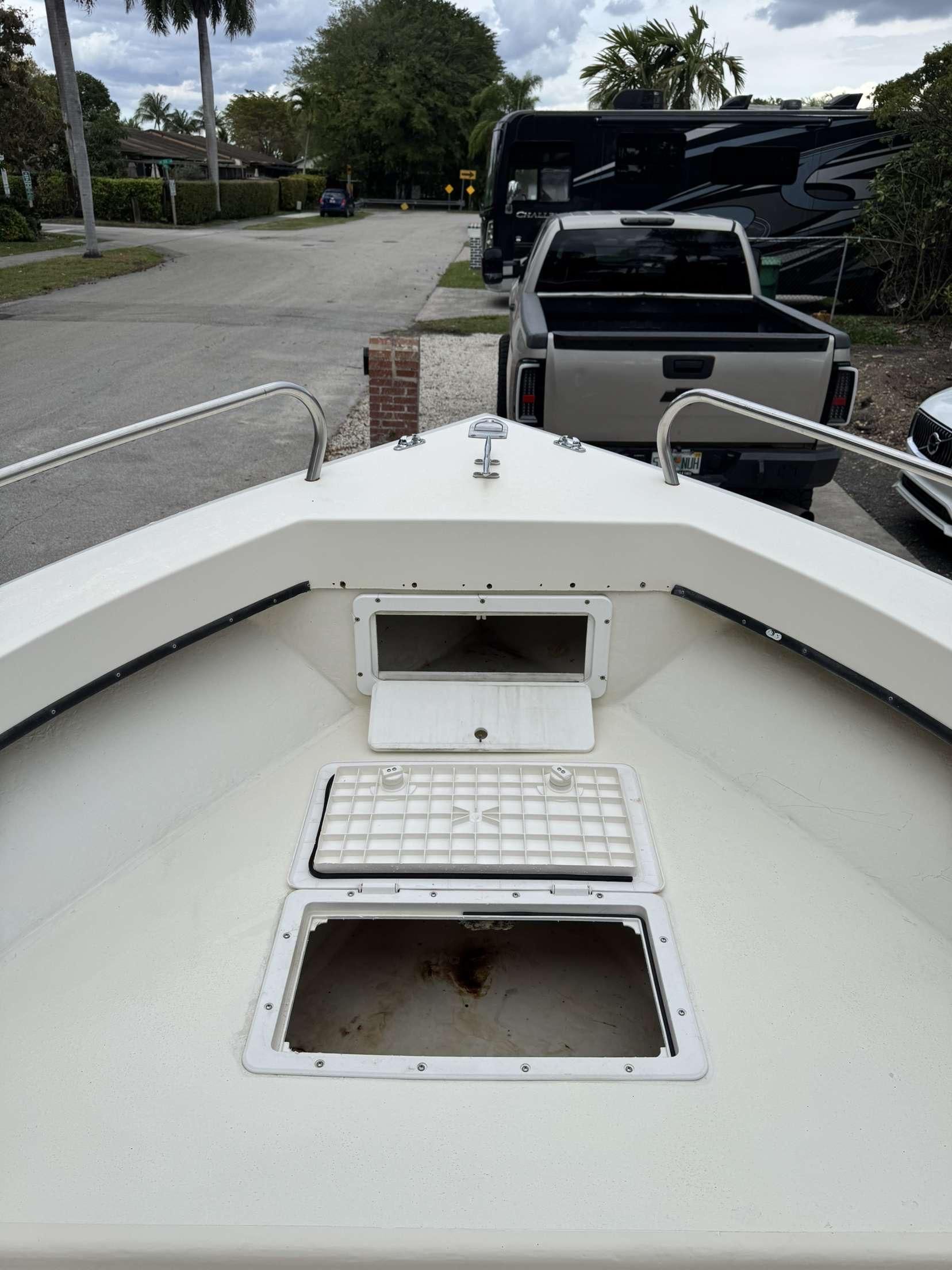 1996 May-Craft 19 CENTER CONSOLE - 7