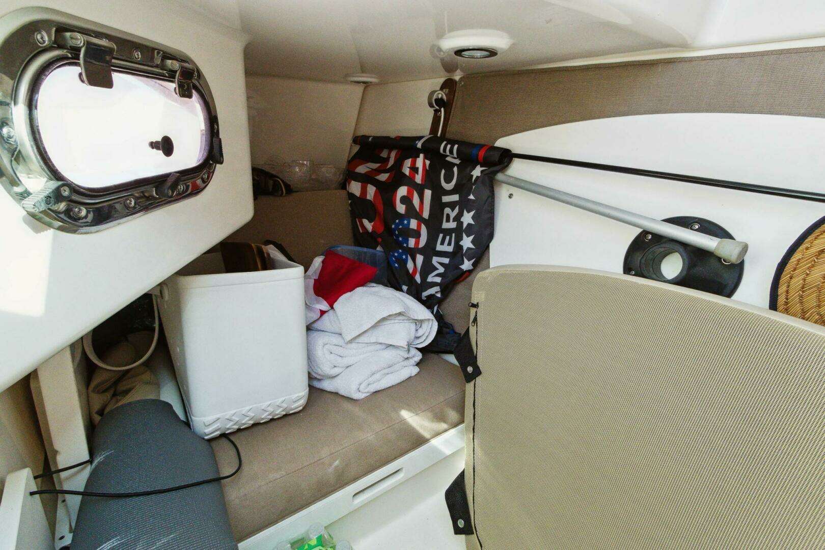 2018 Pursuit 325 DC - Image 25