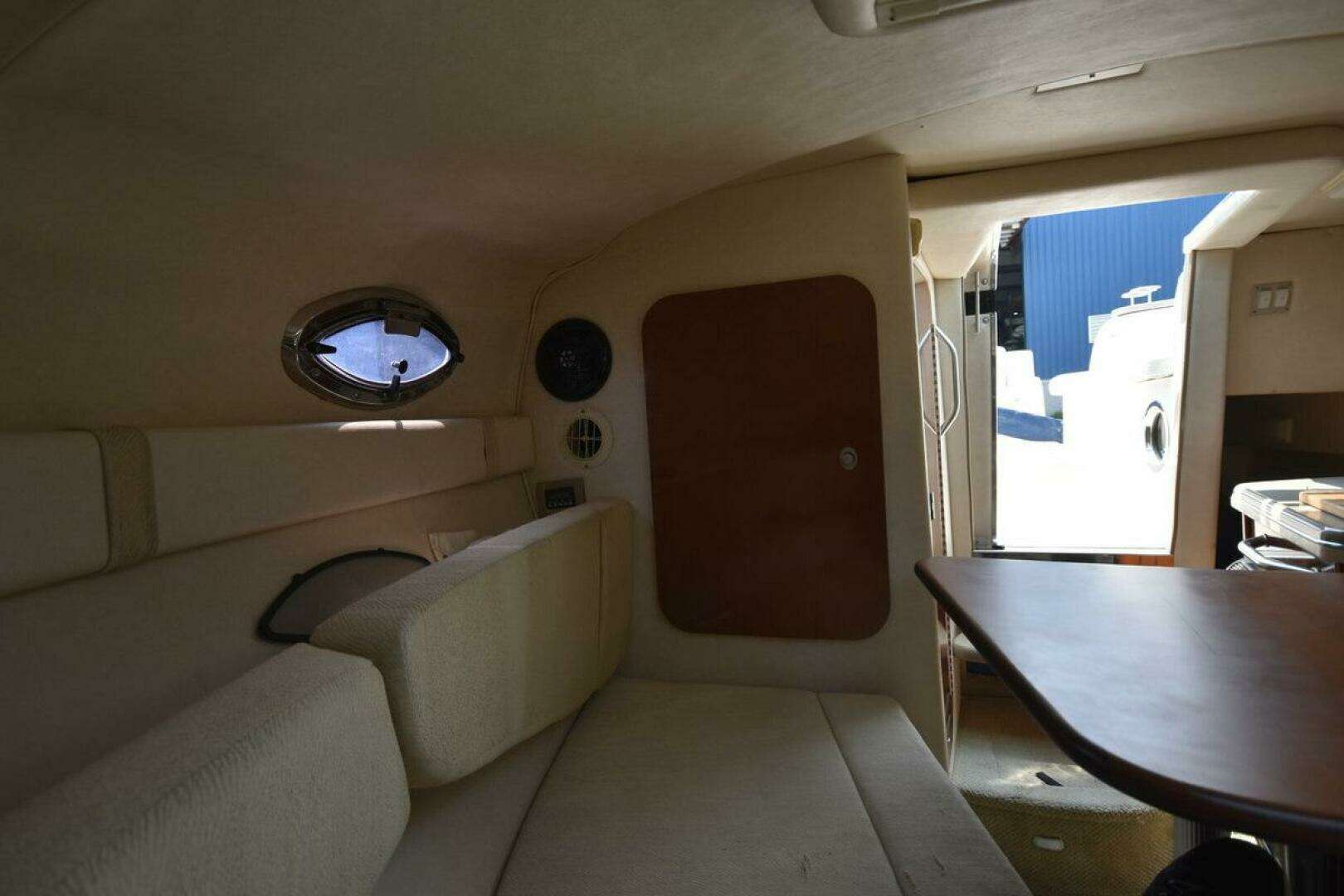 2008 Sea Ray 240 Sundancer - Image 18