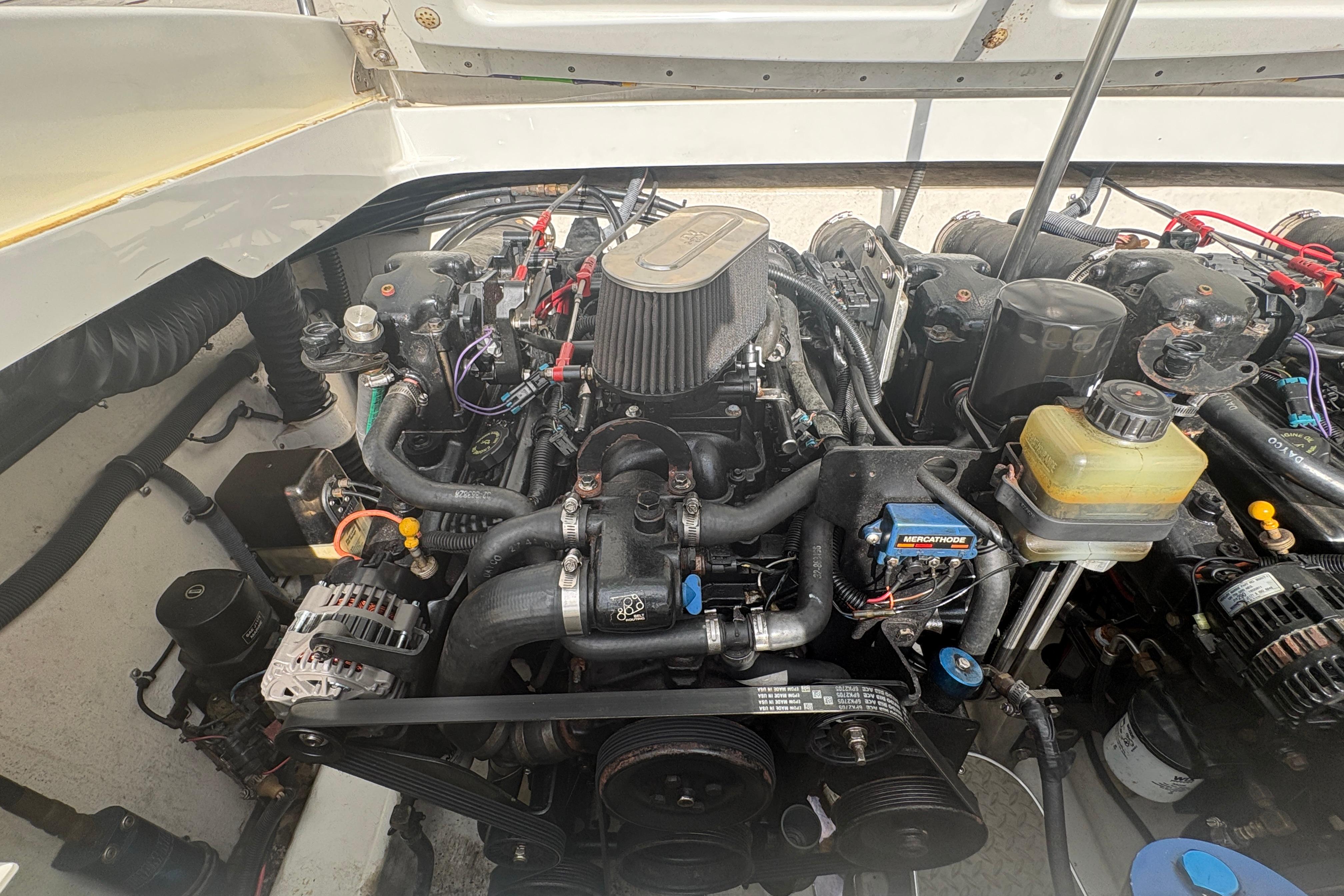 Engine compartment of a 2002 Formula 292 FASTech boat, showcasing detailed components.