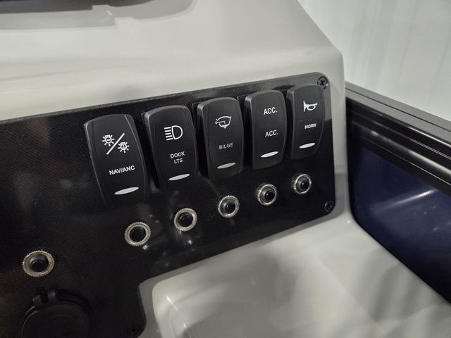 2026 BARLETTA BOATS Sanza 22 QC - 20