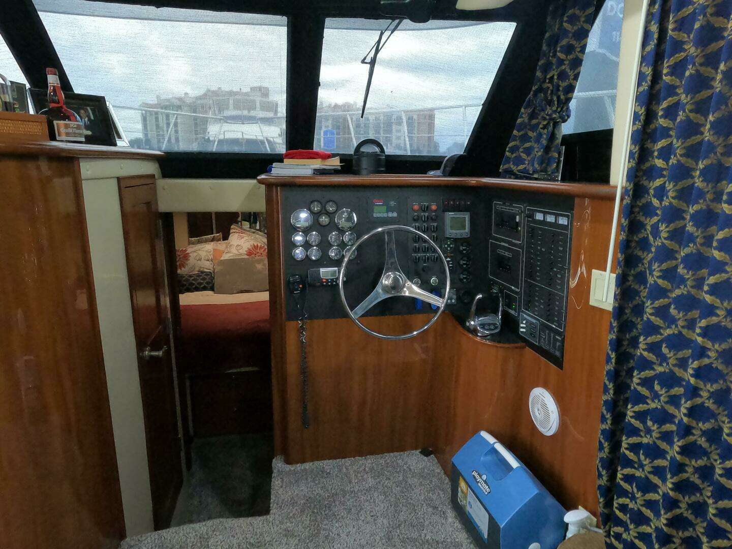 2006 Bluewater 5200 - Image 10