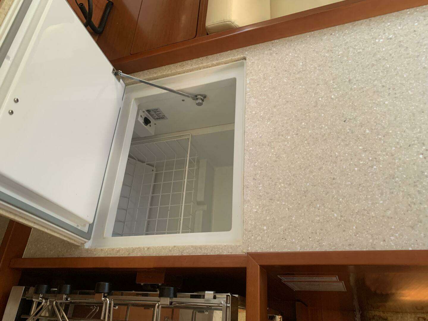 2014 Beneteau 45 - Image 17