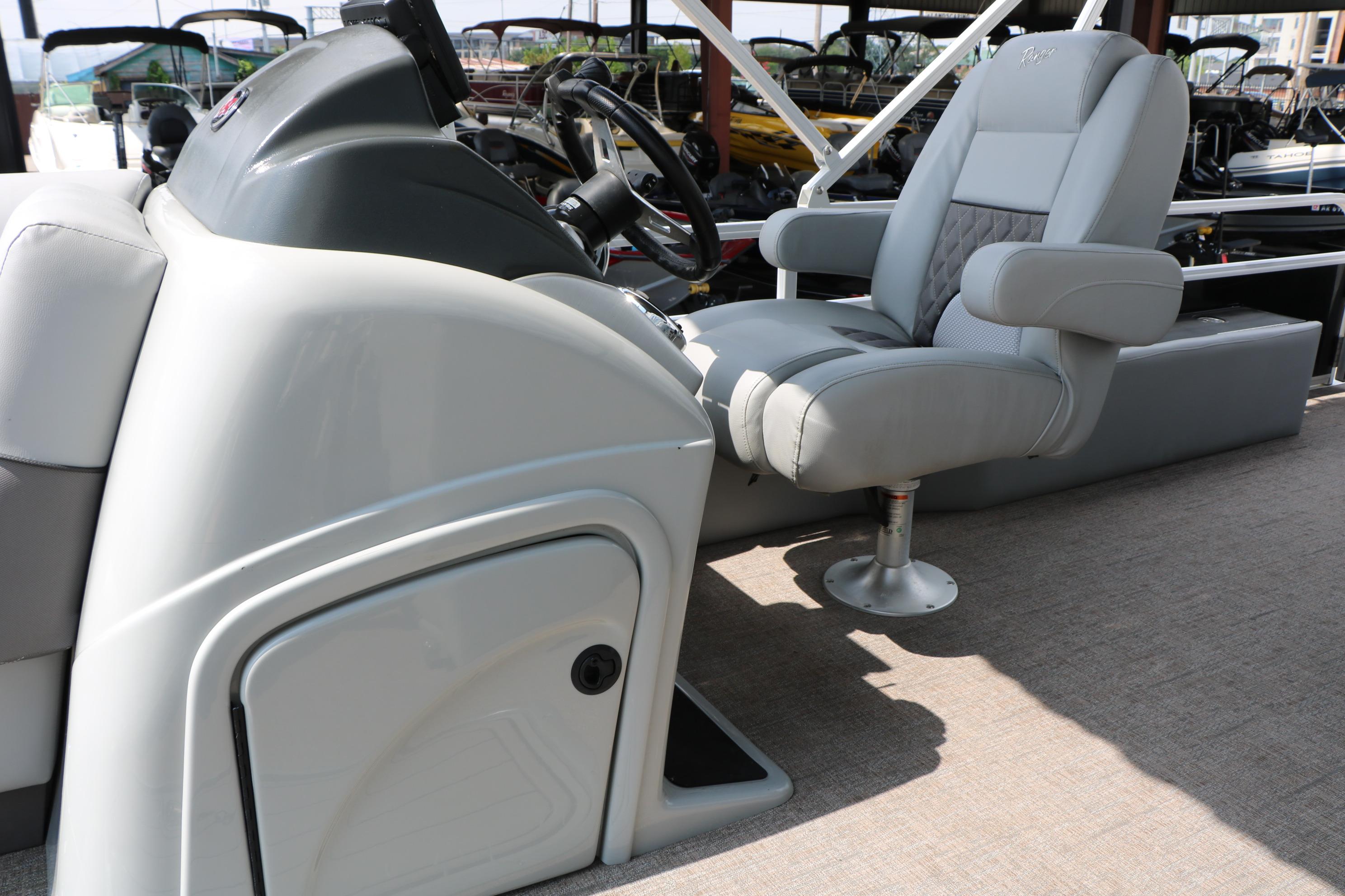 Captain's chair on 2021 Ranger 223FC boat, featuring sleek design and comfortable seating.