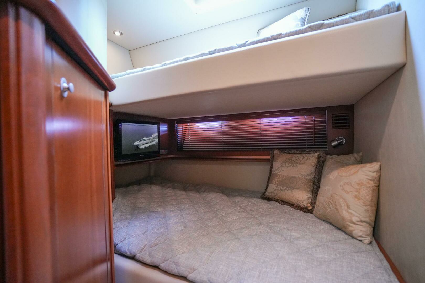 2006 Sea Ray 52 Sundancer - Image 40