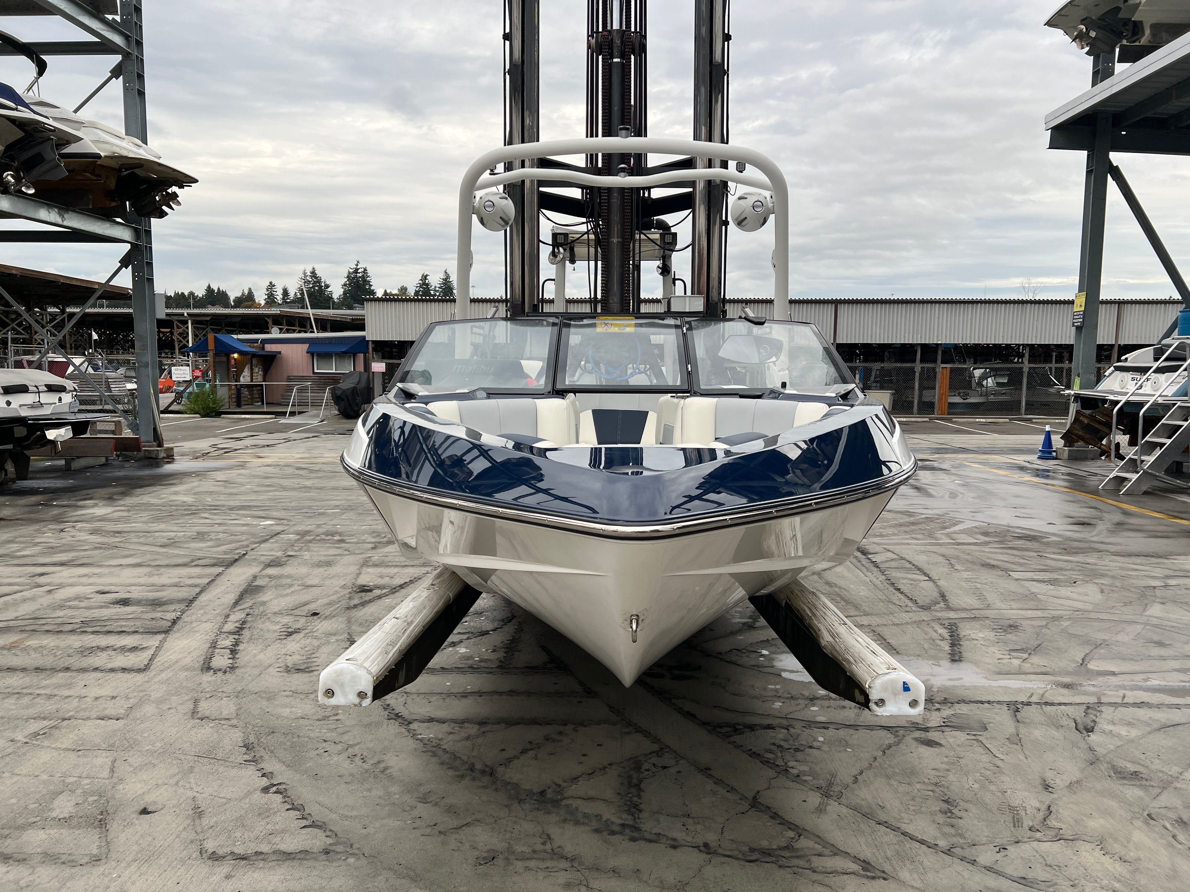 2025 Malibu Wakesetter 20 VTX - 4