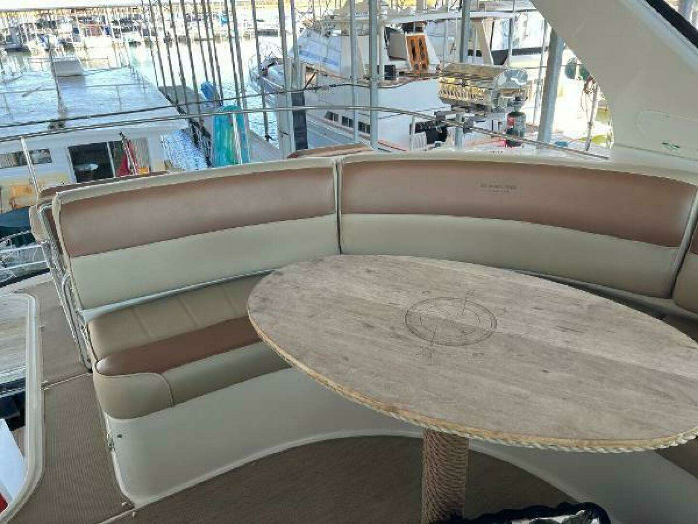 2001 Carver 450 Voyager Pilothouse - Image 27