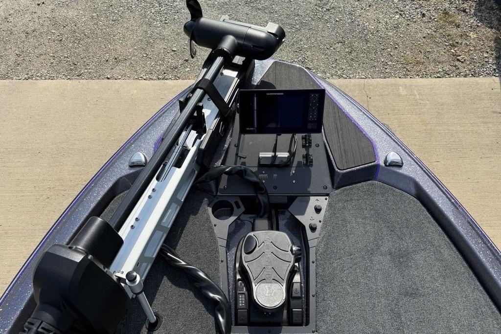 2026 Skeeter ZXE20 boat deck with advanced navigation and control systems.