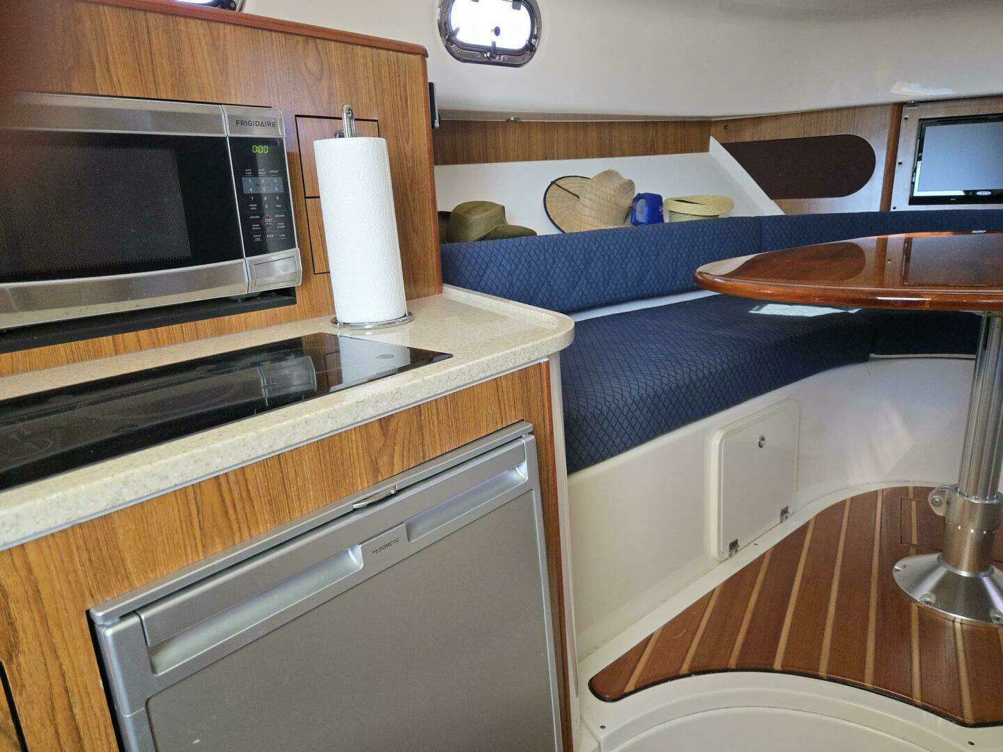 2013 Pursuit 345 Offshore - Image 31
