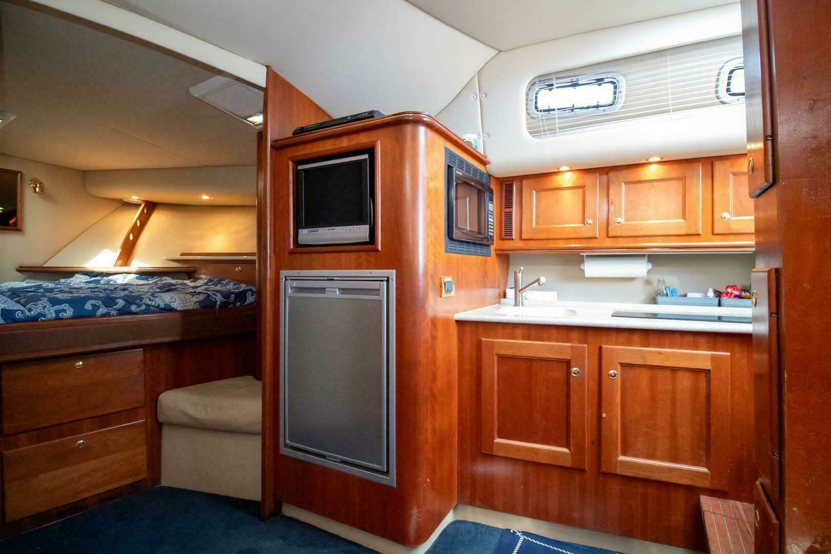 2006 Rampage 38 Express - Image 3