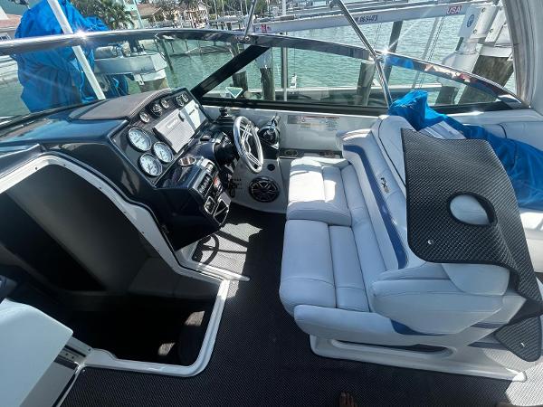 2017 Formula 350 Crossover Bowrider - 8