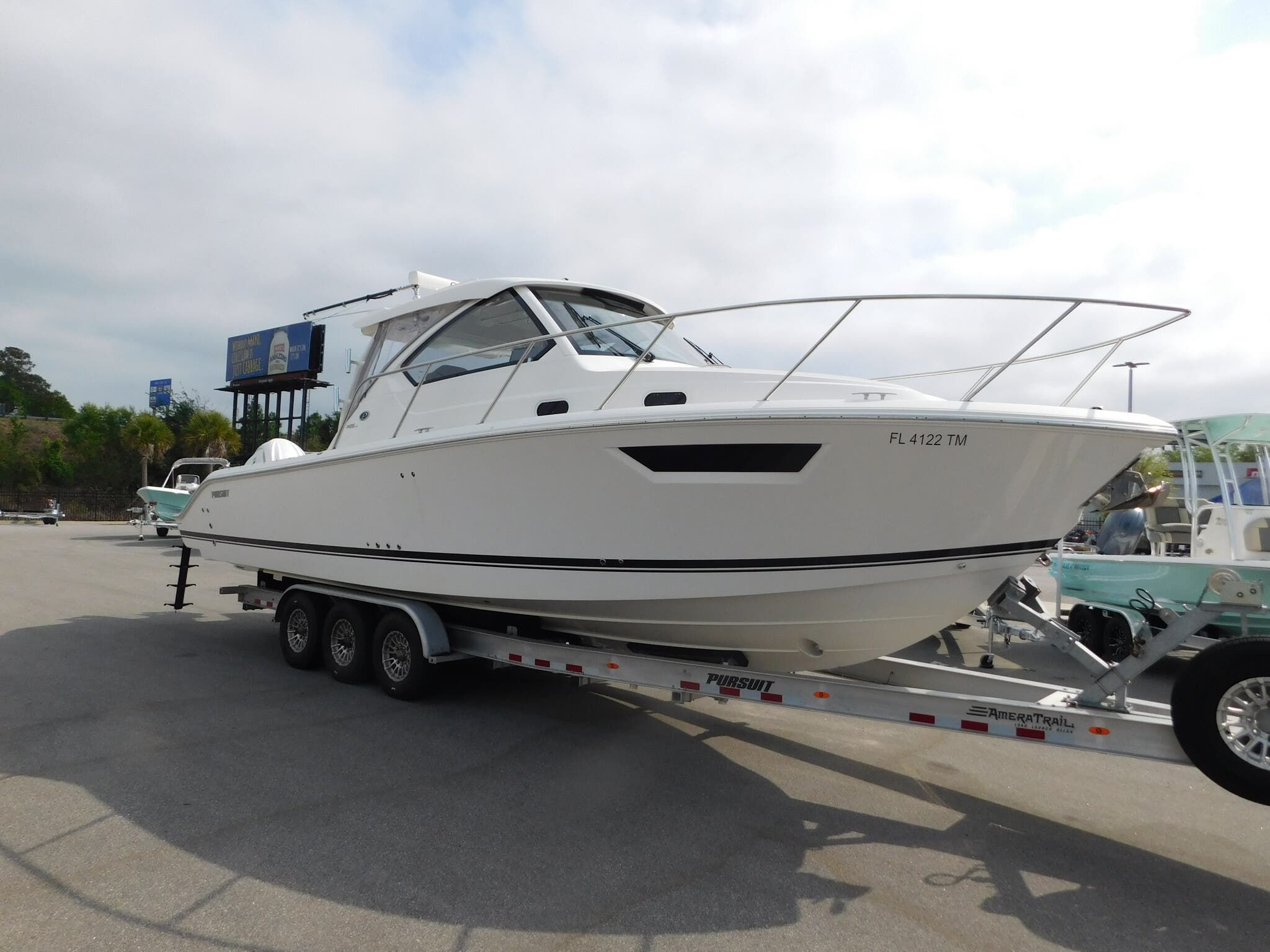 2023 Pursuit OS 325 Offshore - 2
