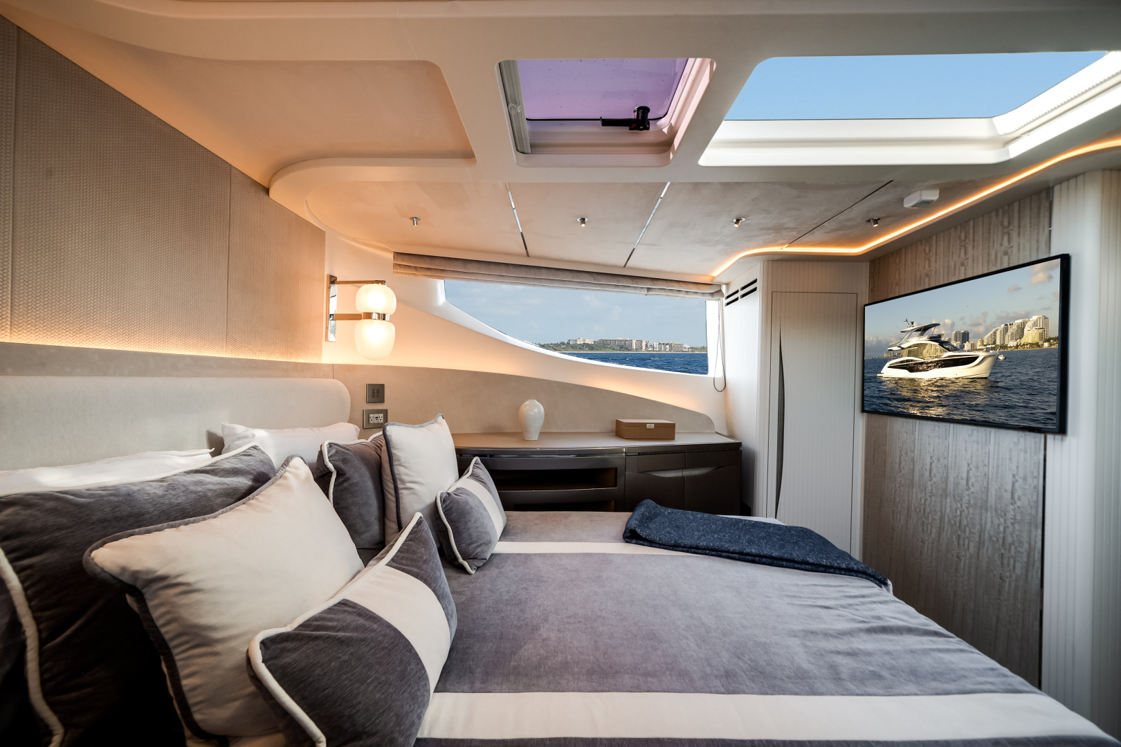 2026 Galeon 620 FLY - Image 35