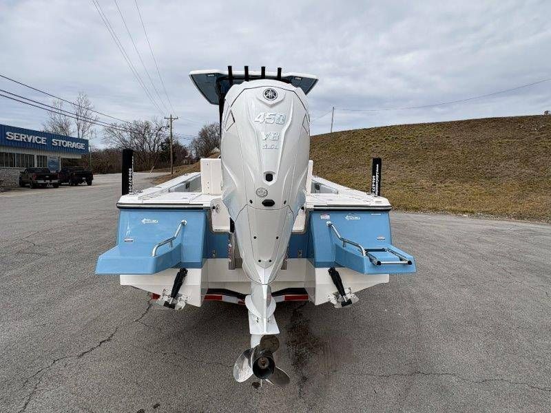 2026 Robalo 266 Cayman - 17