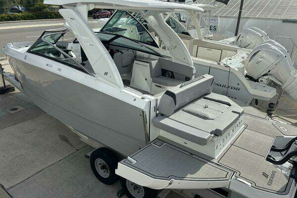 2026 Four Winns H9