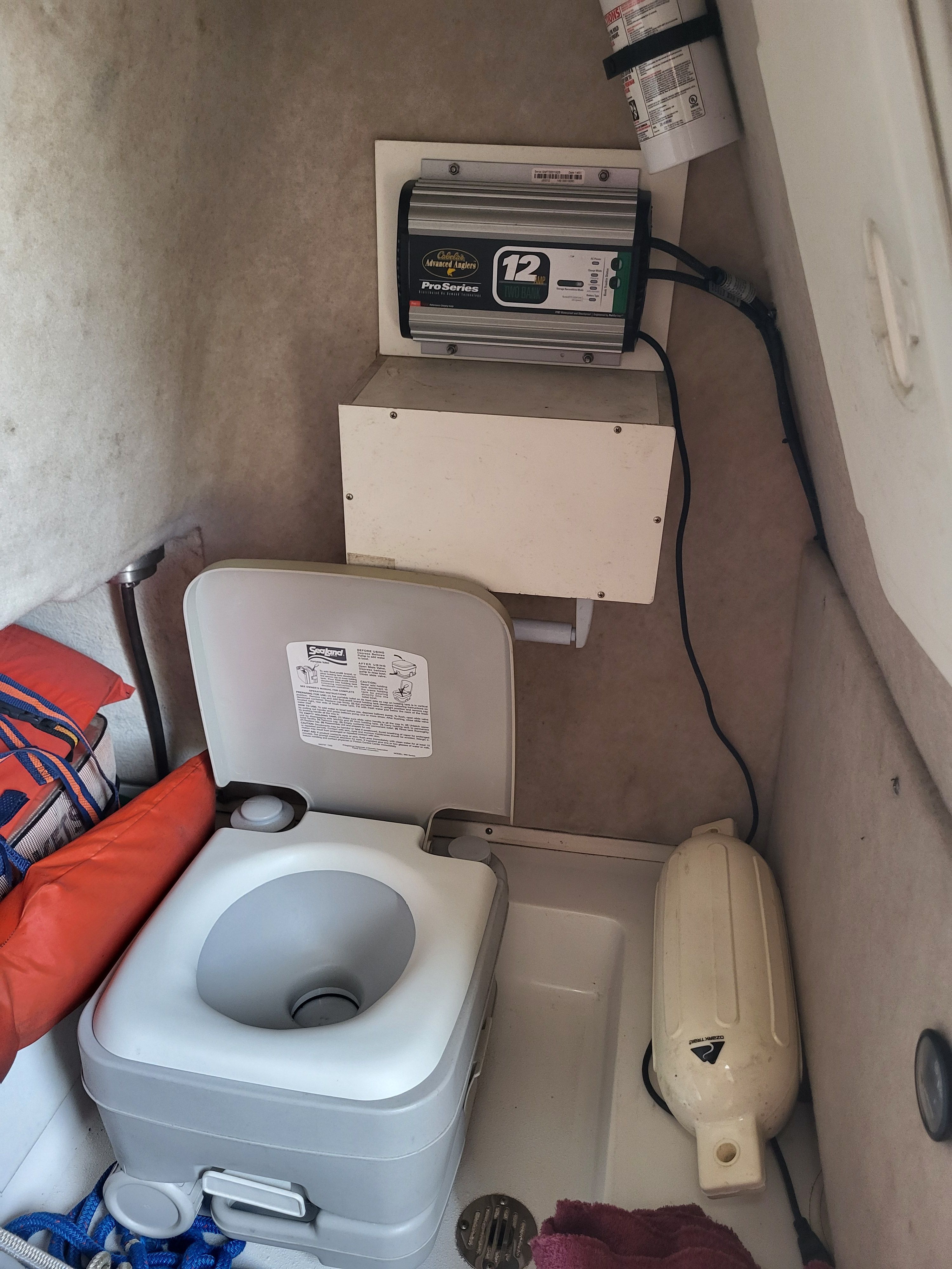 2008 Seapro Center Console - 14