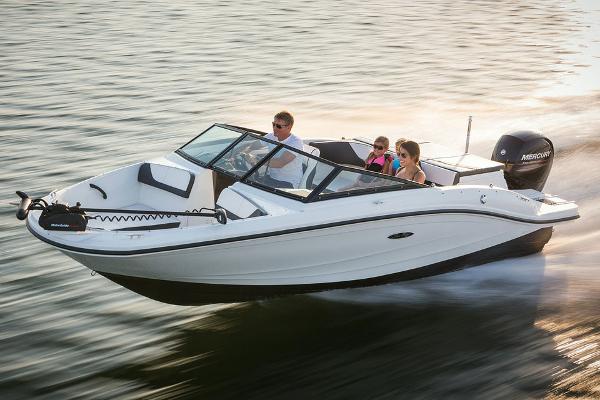 Manufacturer Provided Image: 2015 Sea Ray 19 SPX OB boat cruising on water with passengers.