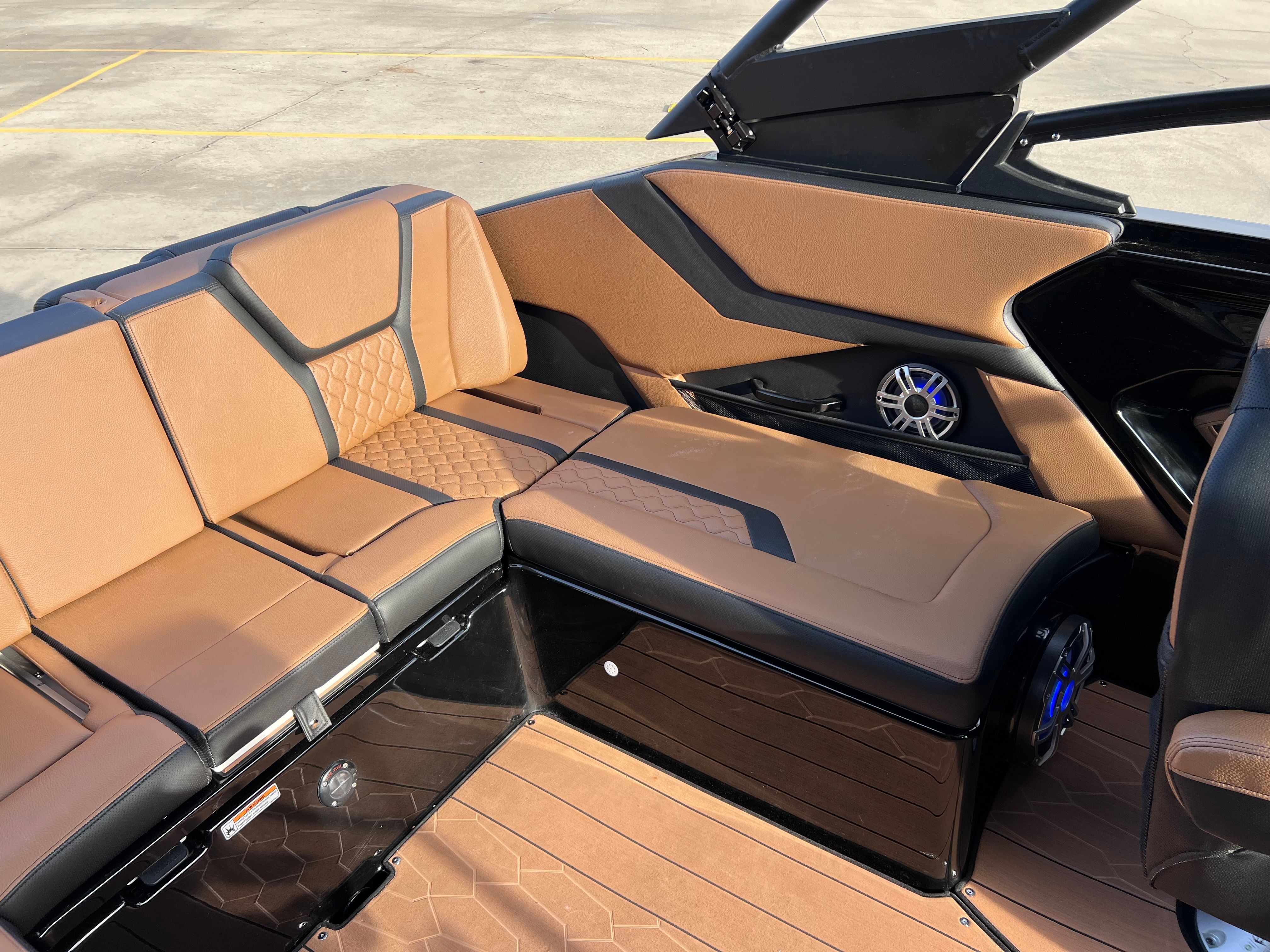 2026 YAMAHA 255 XD - Image 18
