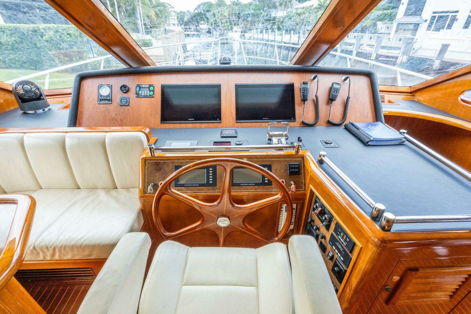 2005 Ocean Alexander Raised Pilothouse Flybridge Sedan - Image 11