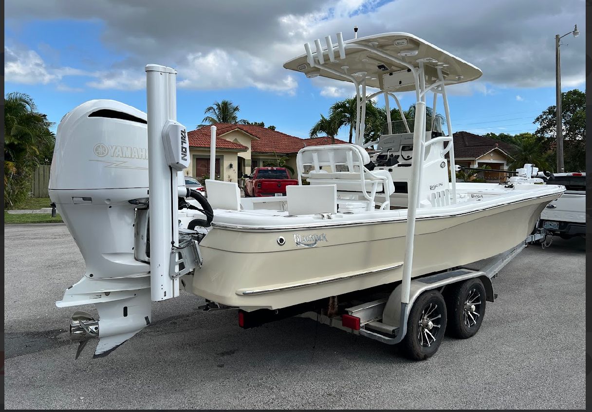 2019 K2 Marine blackjack 256 - 9