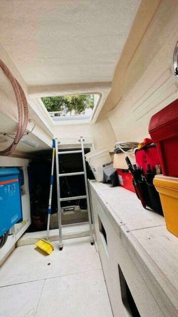 2022 Greenline 48 Diesel Flybridge with Hardtop - Image 44